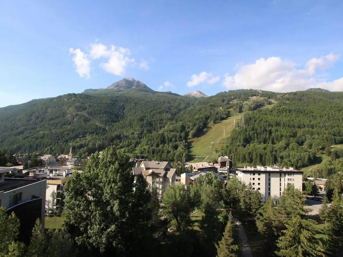 Studio Confort 4 Pers. A Chantemerle, Serre-Chevalier - Balcon, Parking, Casier A Ski - Fr-1-330E-83 Saint-Chaffrey 0*,  France